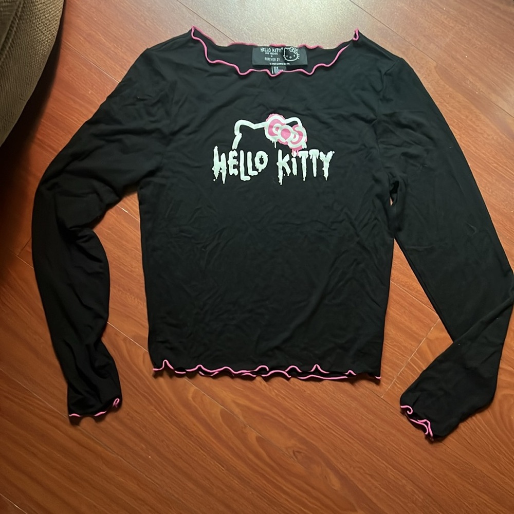 Hello Kitty|Forever 21 colab black long sleeve gothic print lettuce trim size M‎